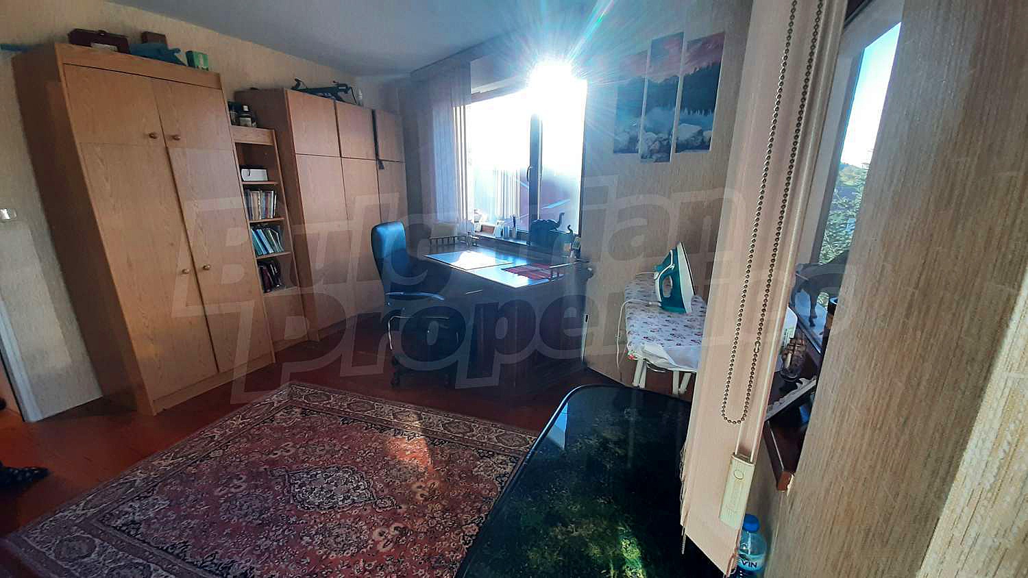 Gallery Picture 35
