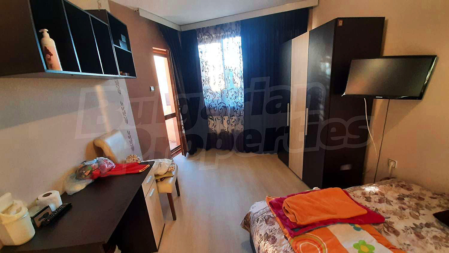 Gallery Picture 41