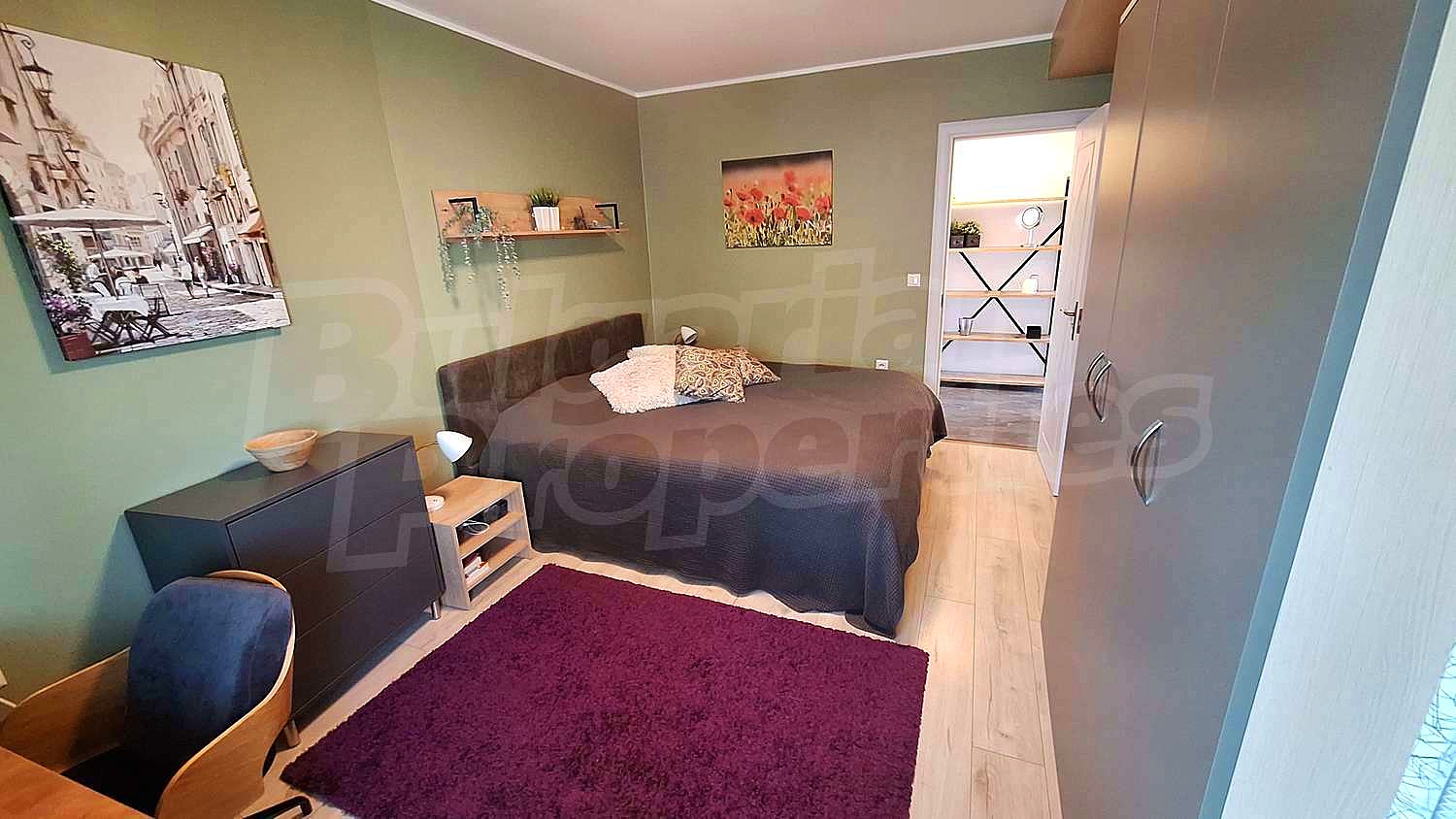 Gallery Picture 16