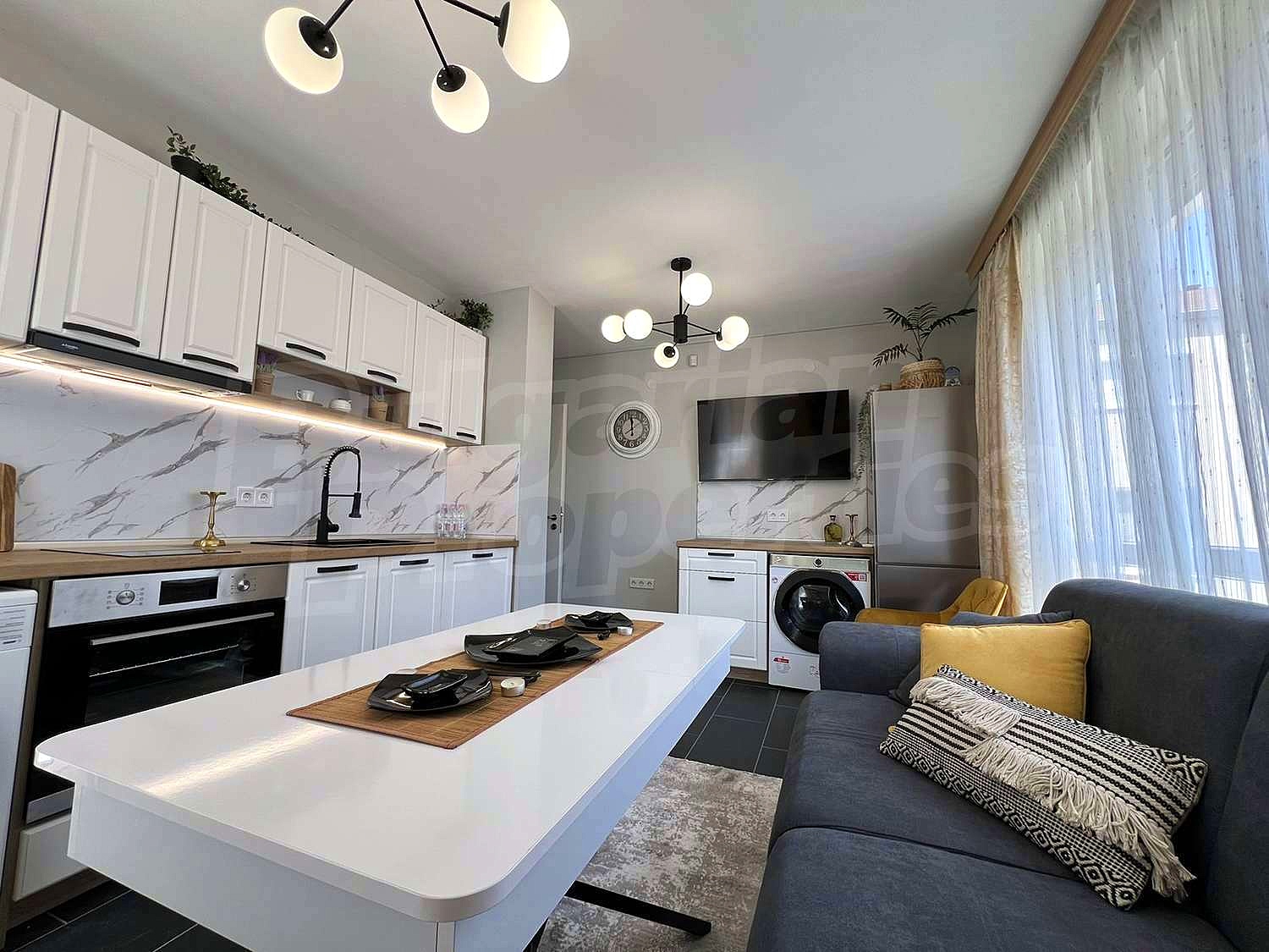 Gallery Picture 10