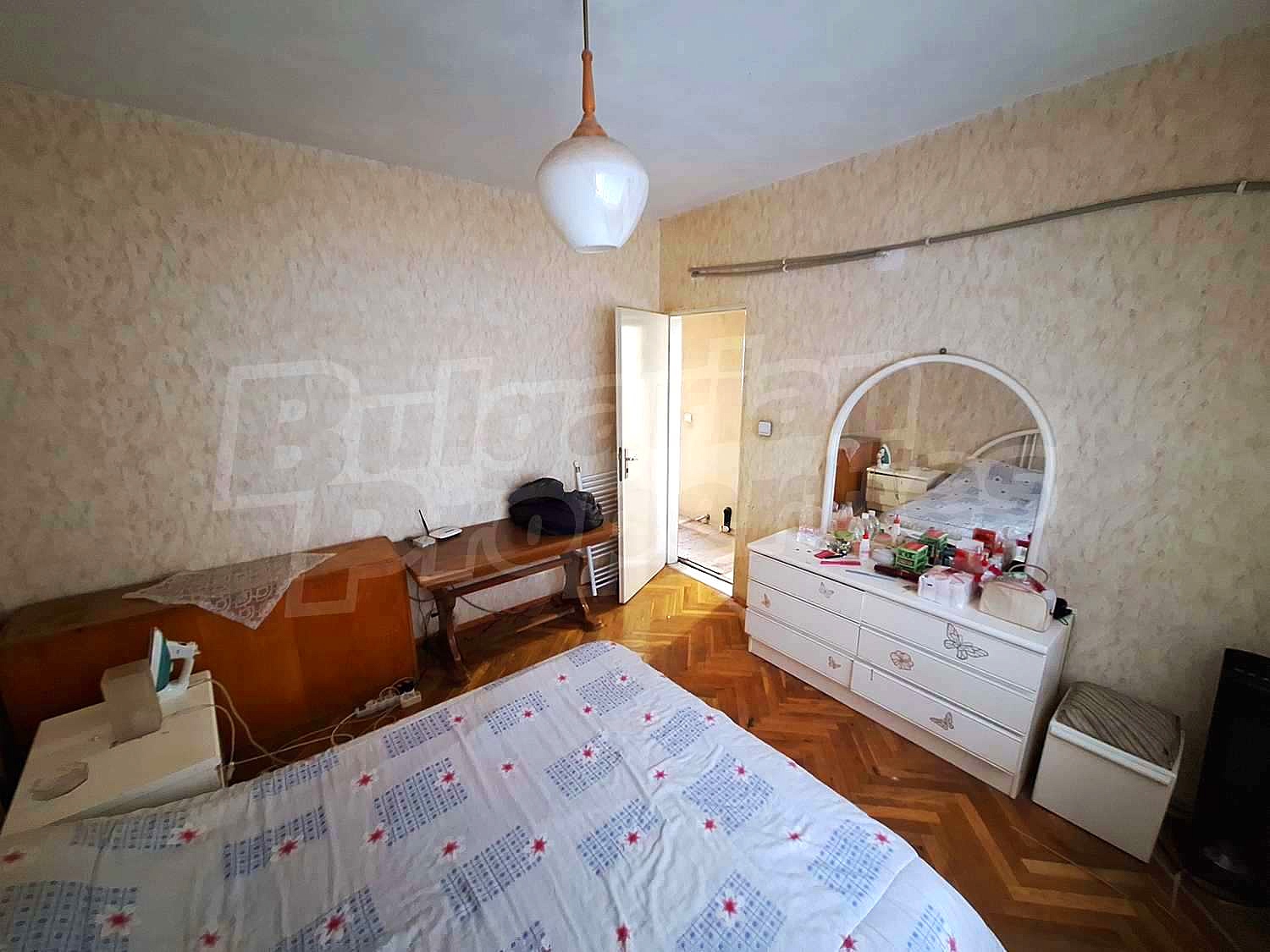 Gallery Picture 17