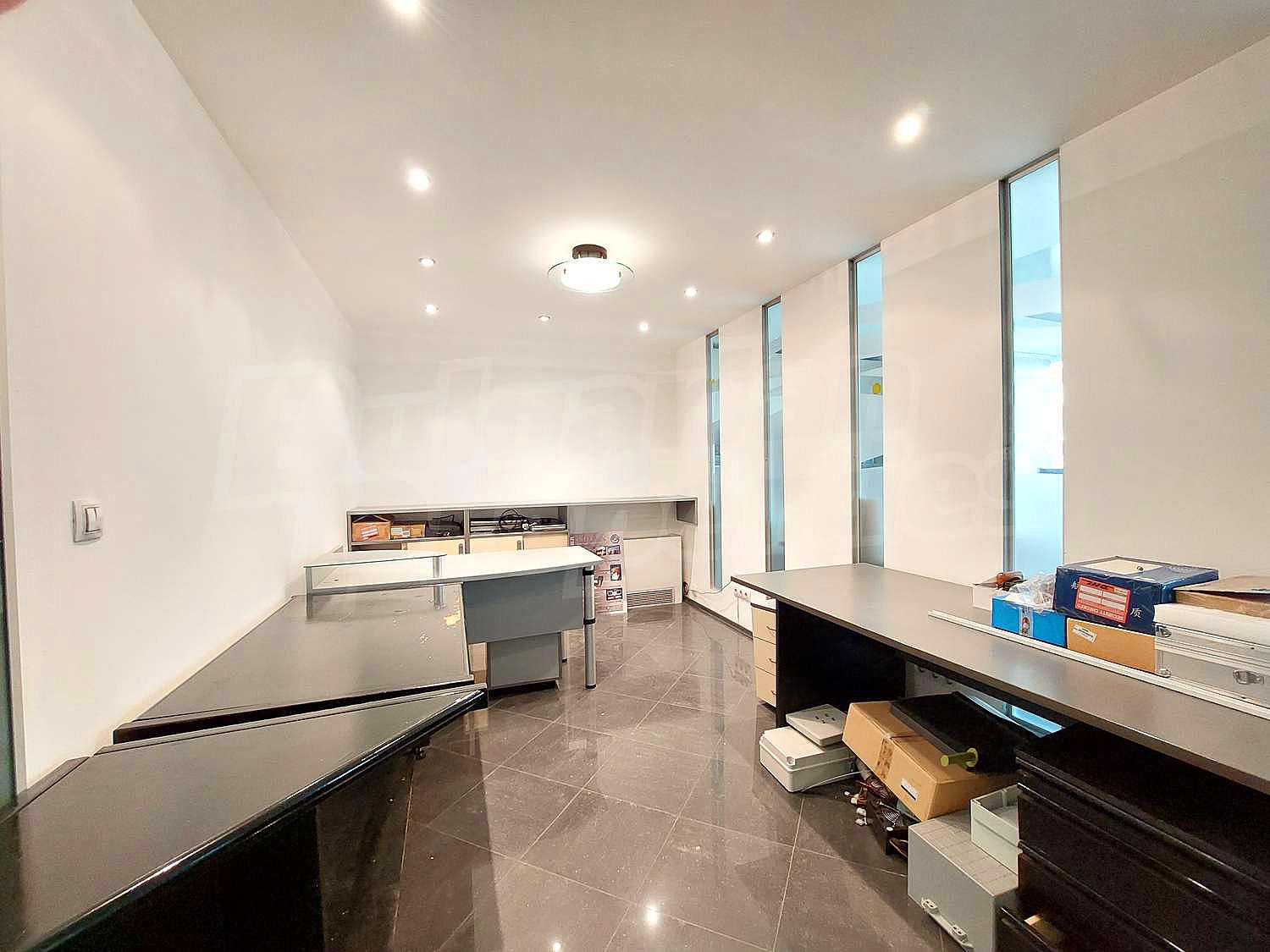 Gallery Picture 6