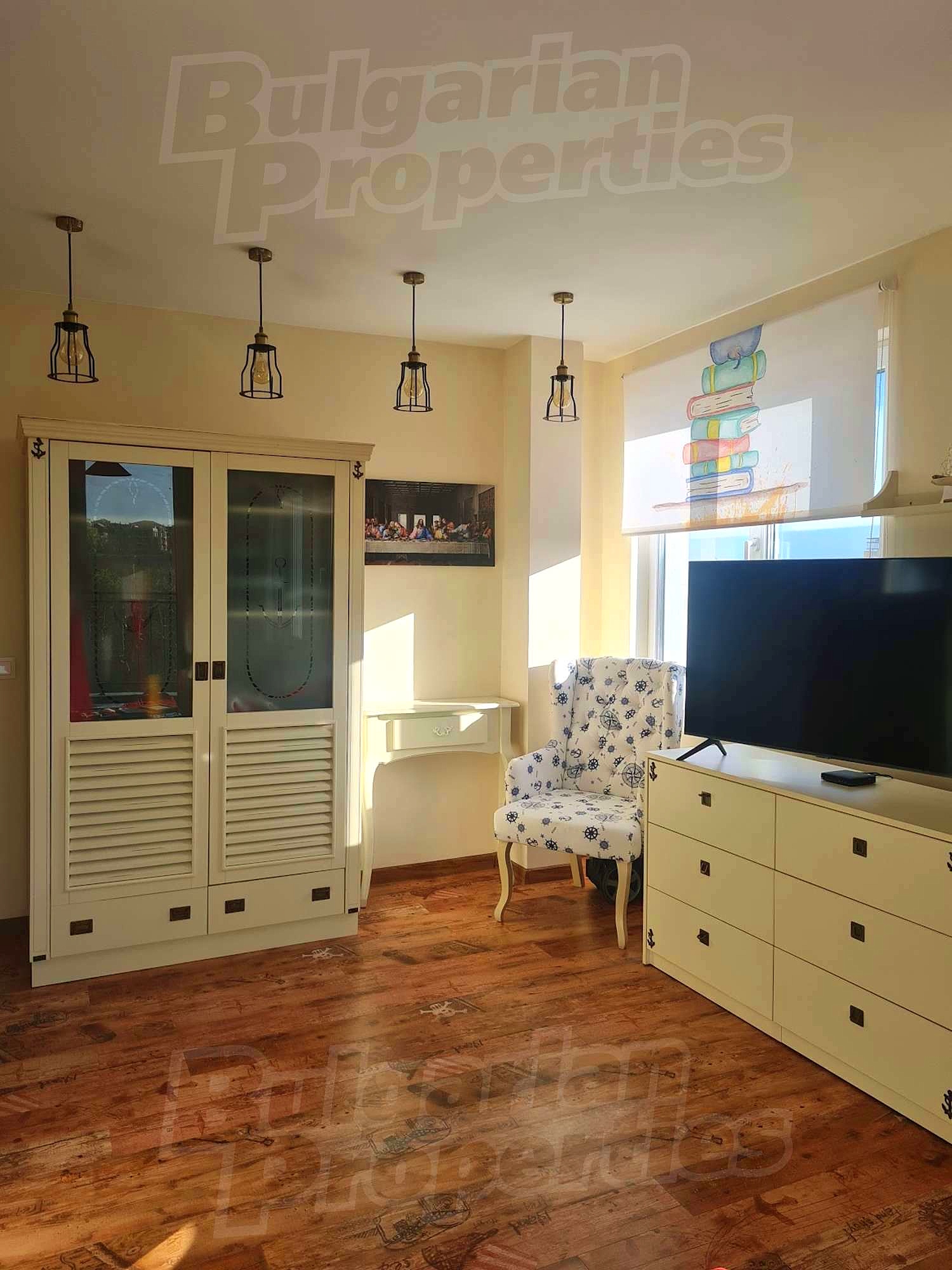 Gallery Picture 15