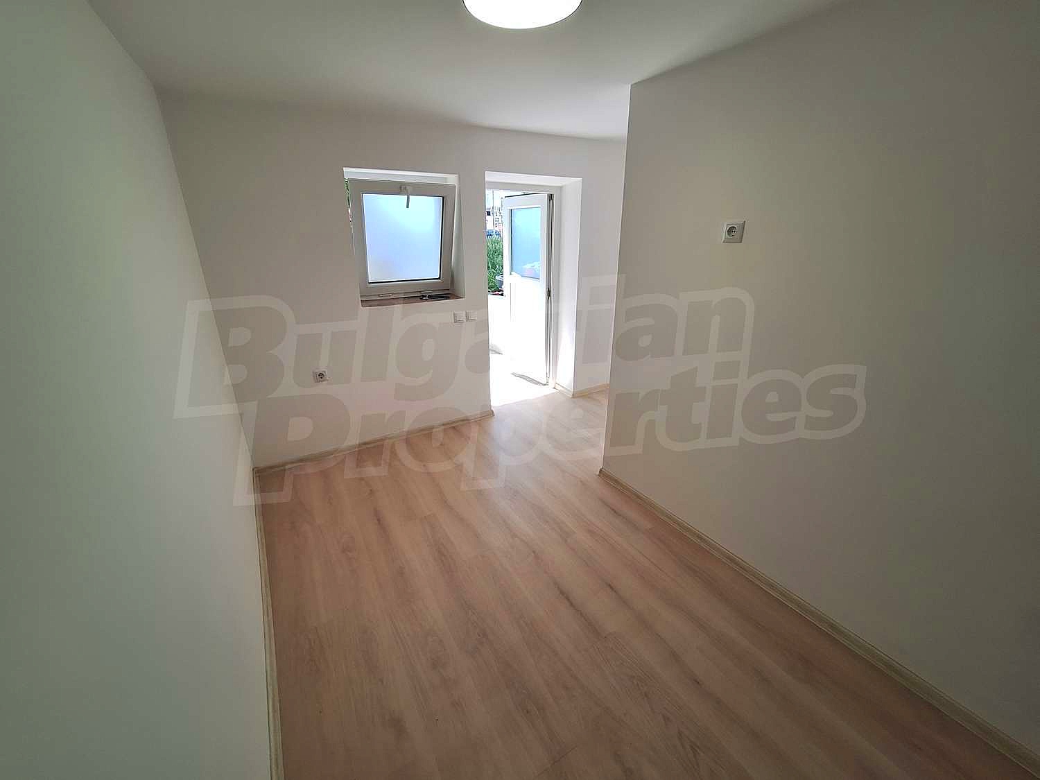 Gallery Picture 7