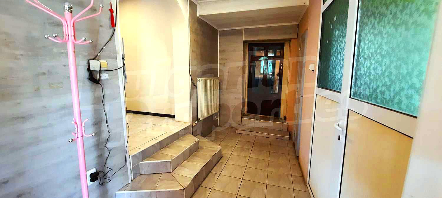 Gallery Picture 23