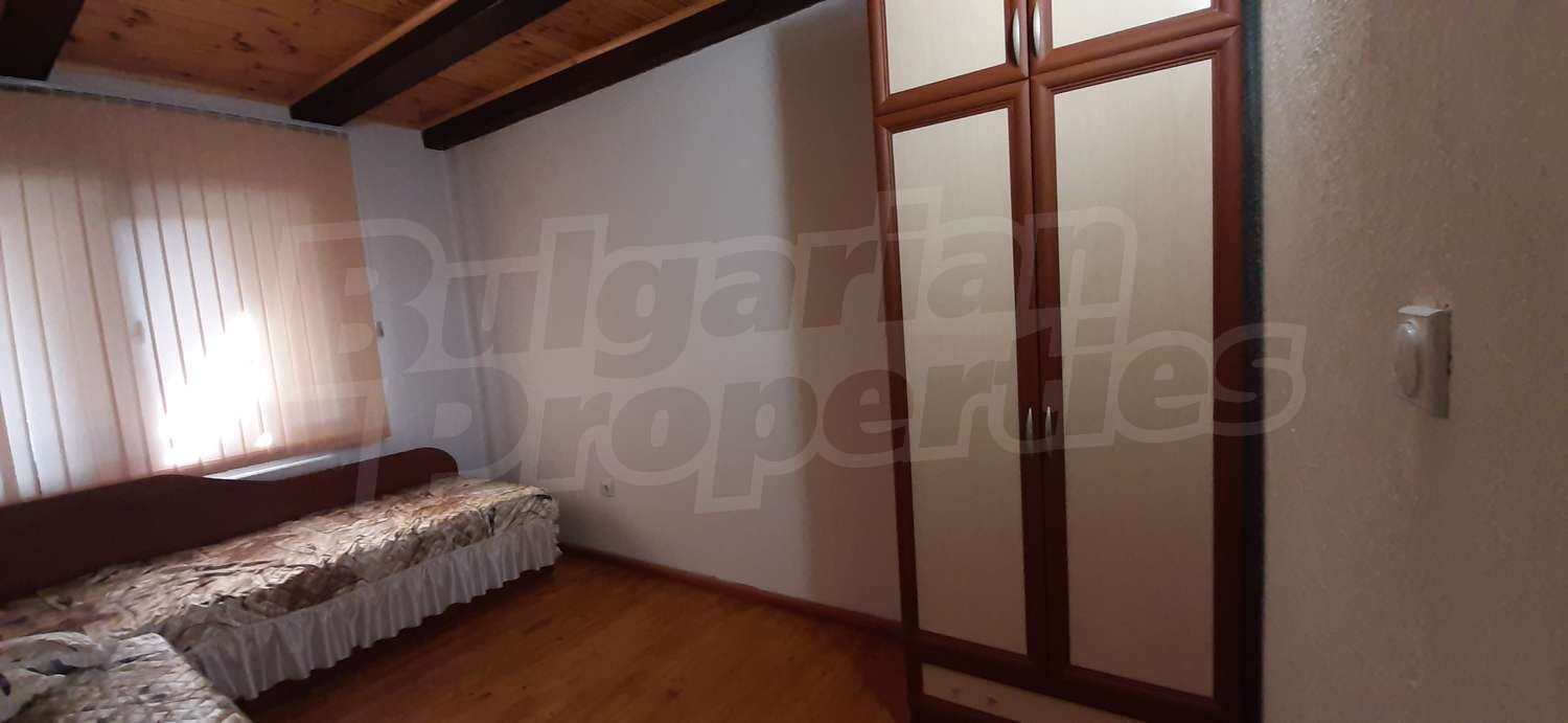 Gallery Picture 15
