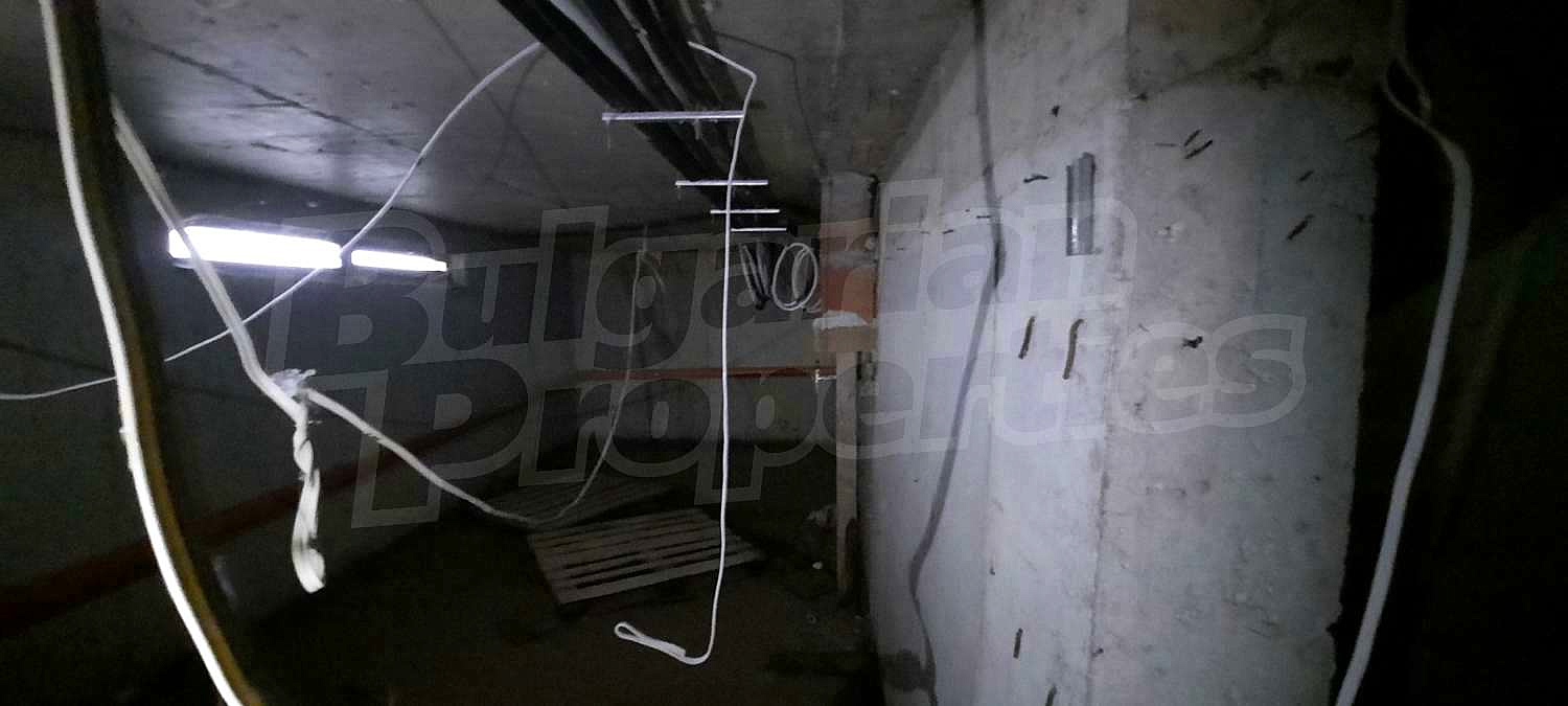Gallery Picture 9