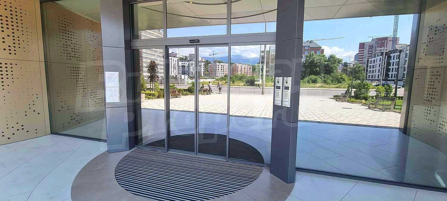Gallery Picture 17