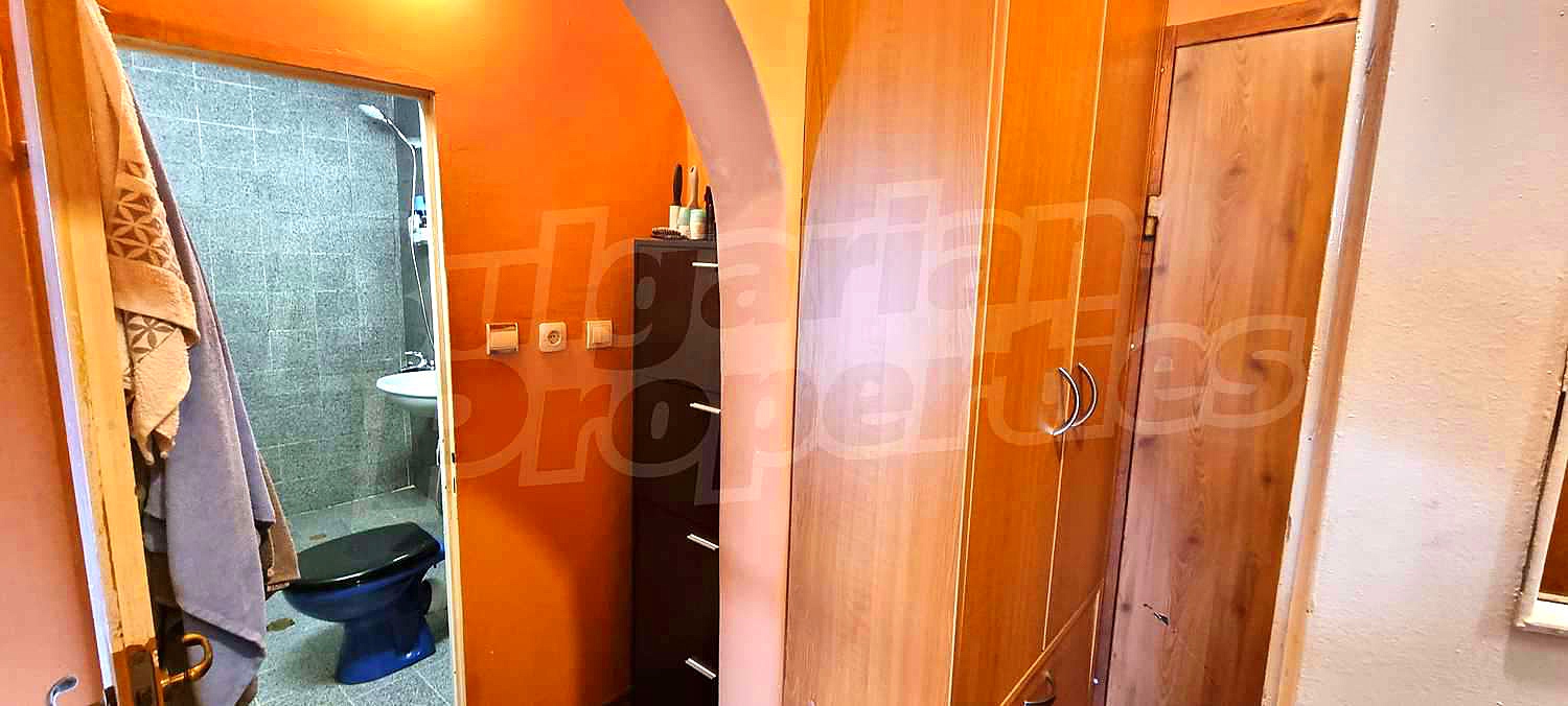 Gallery Picture 10