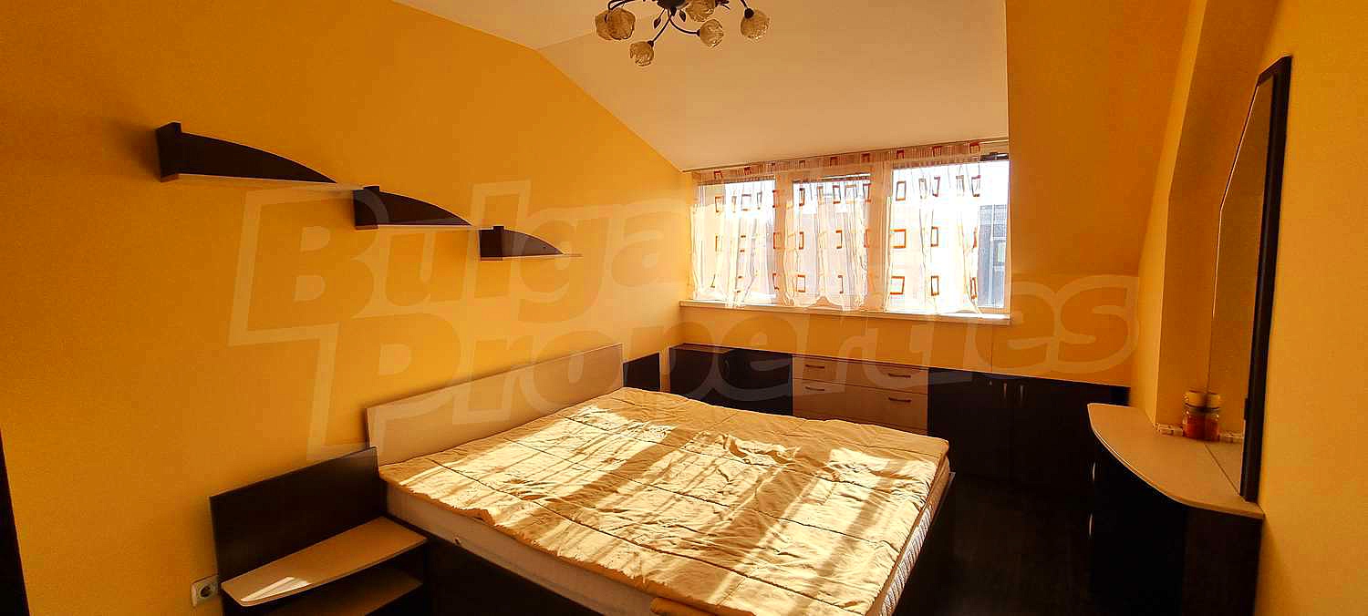 Gallery Picture 9