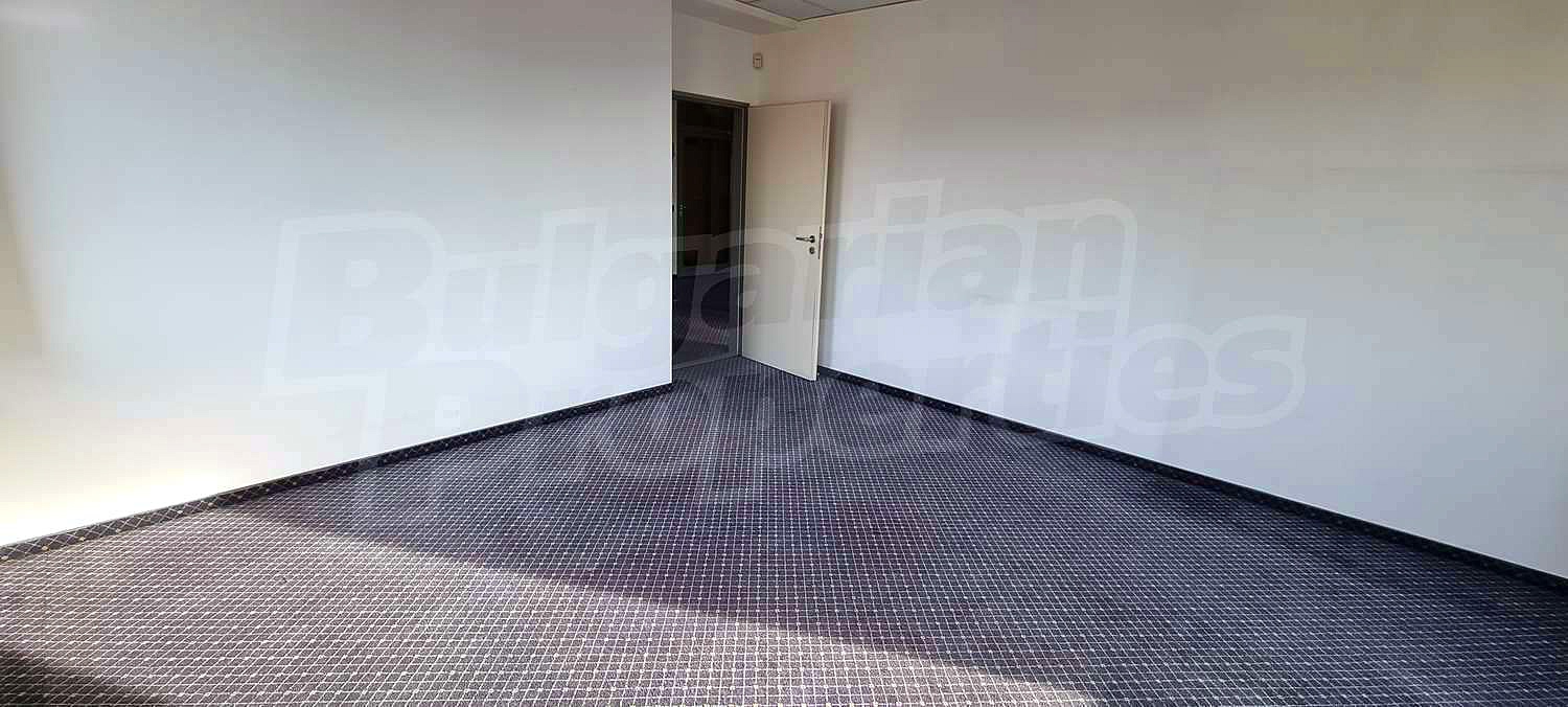Gallery Picture 21