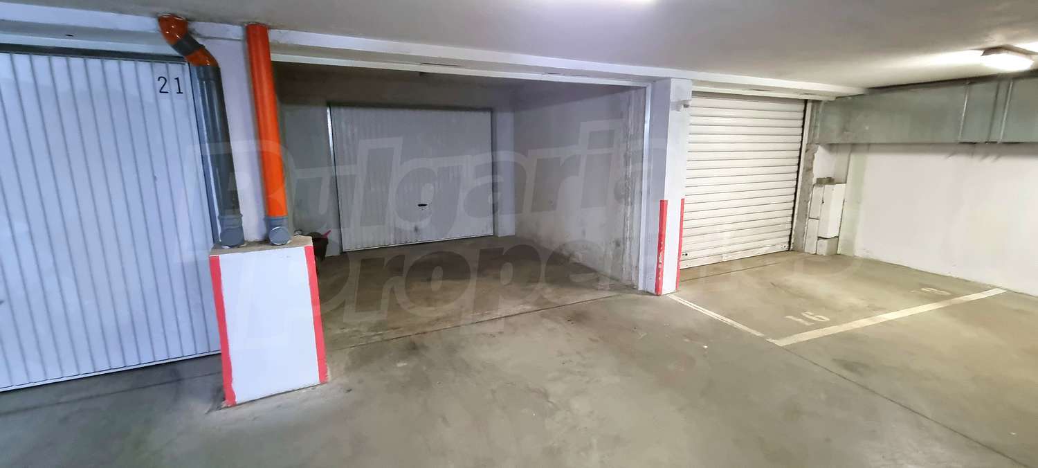 Gallery Picture 16