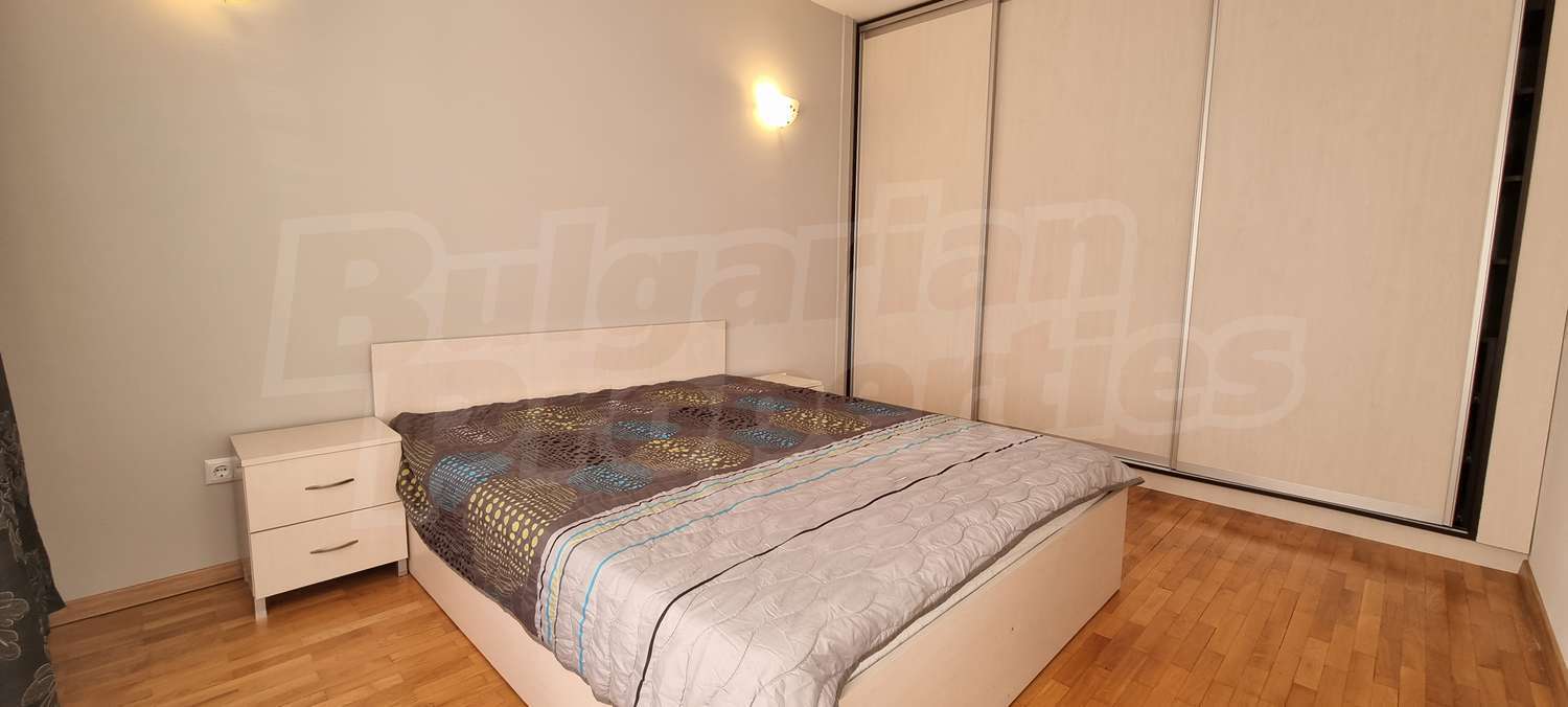 Gallery Picture 13