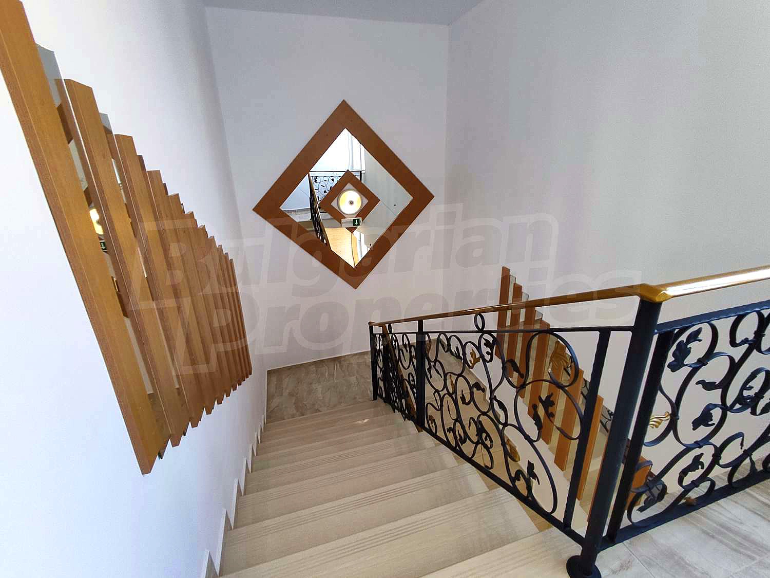 Gallery Picture 23