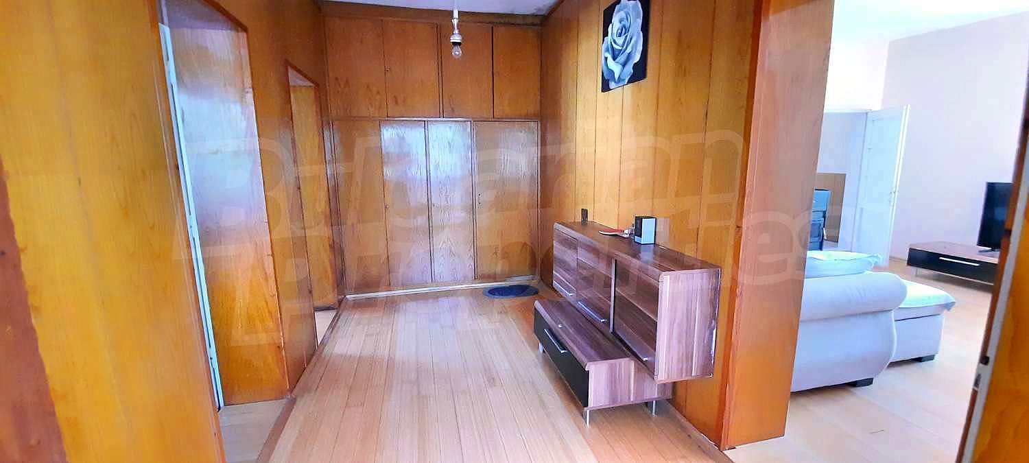 Gallery Picture 23