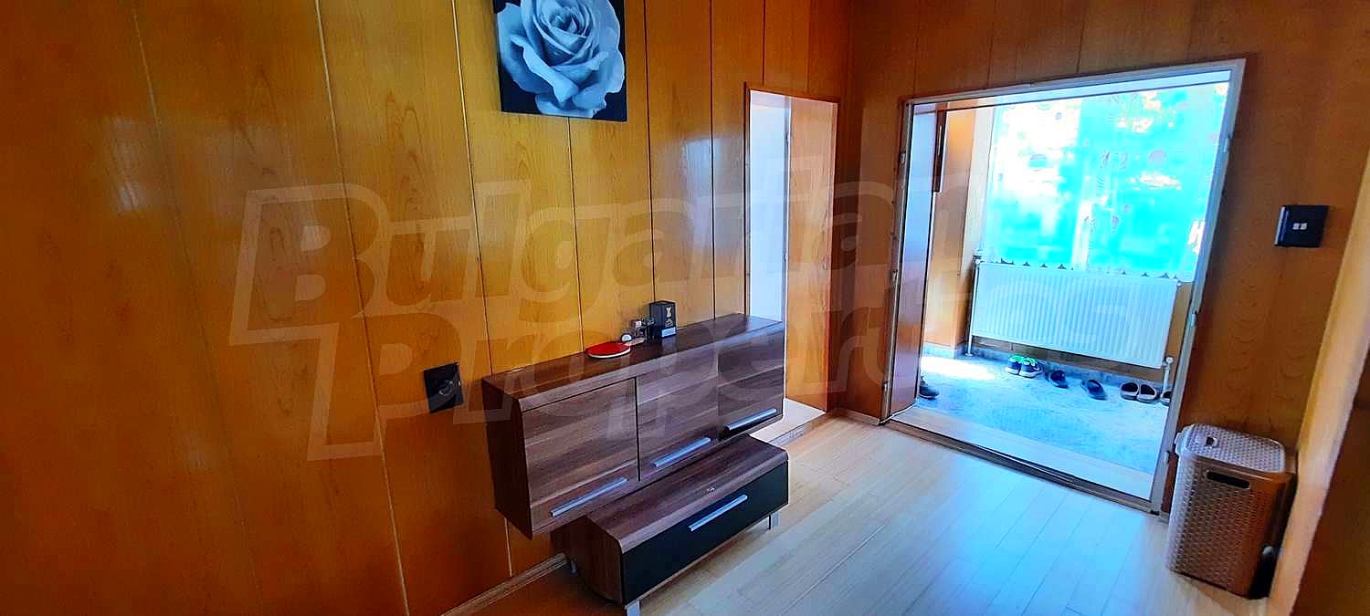 Gallery Picture 27