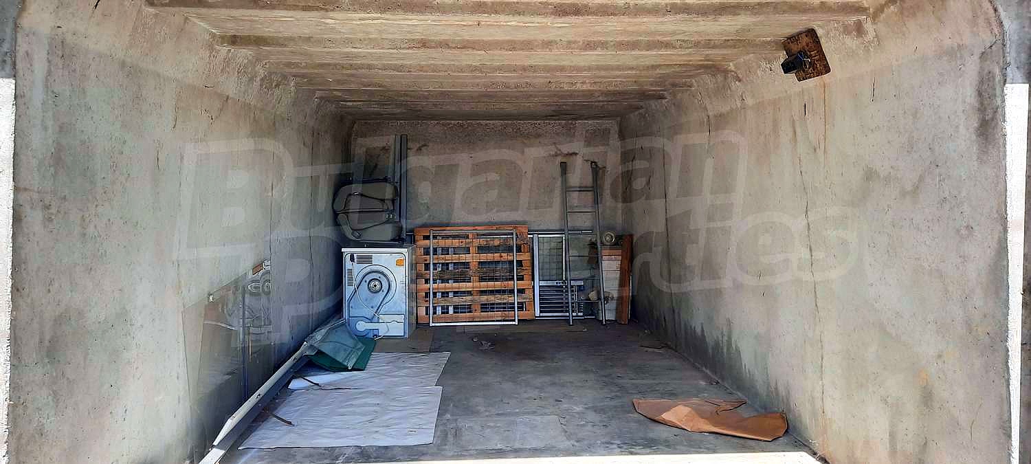 Gallery Picture 42
