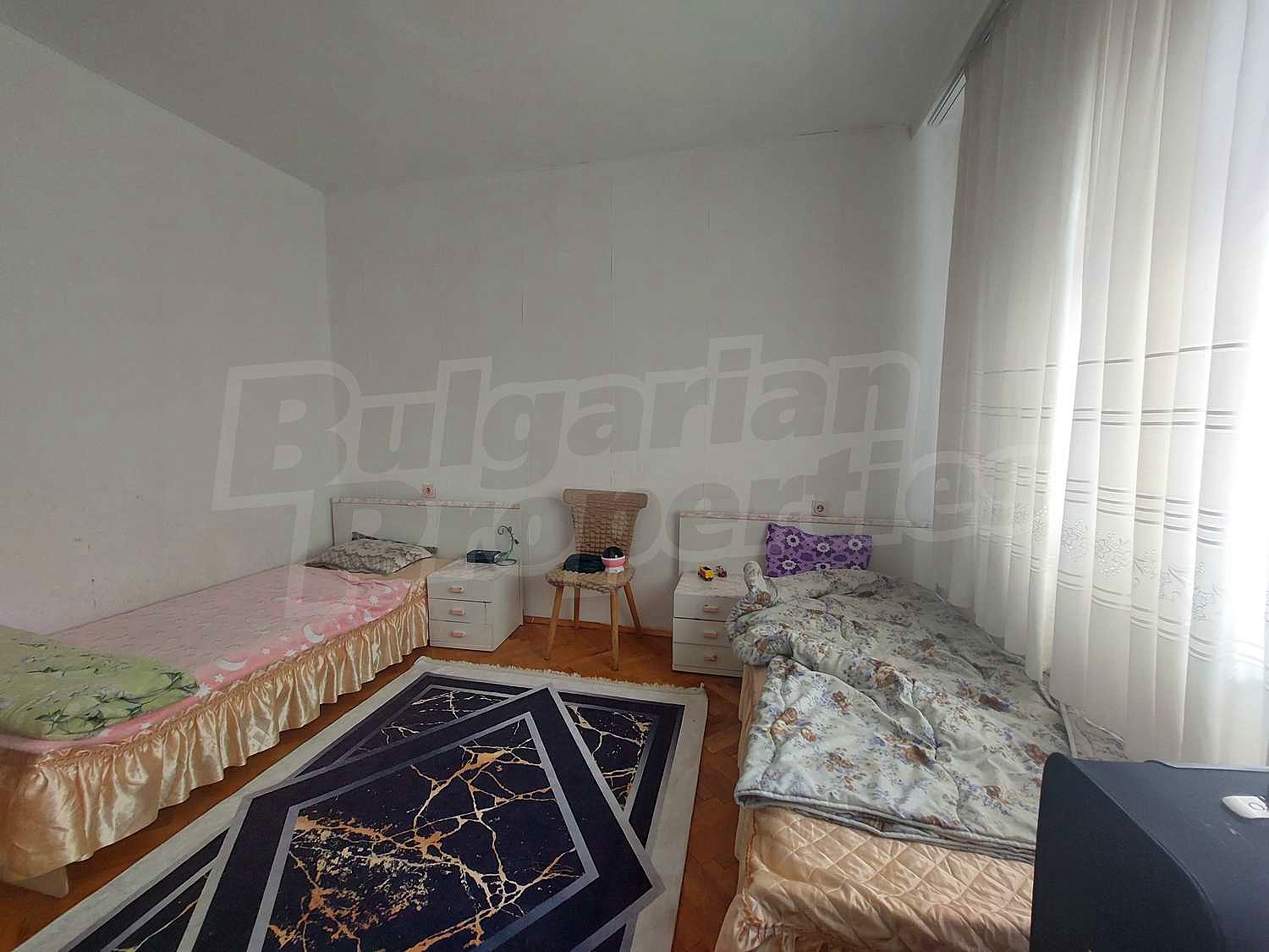 Gallery Picture 15