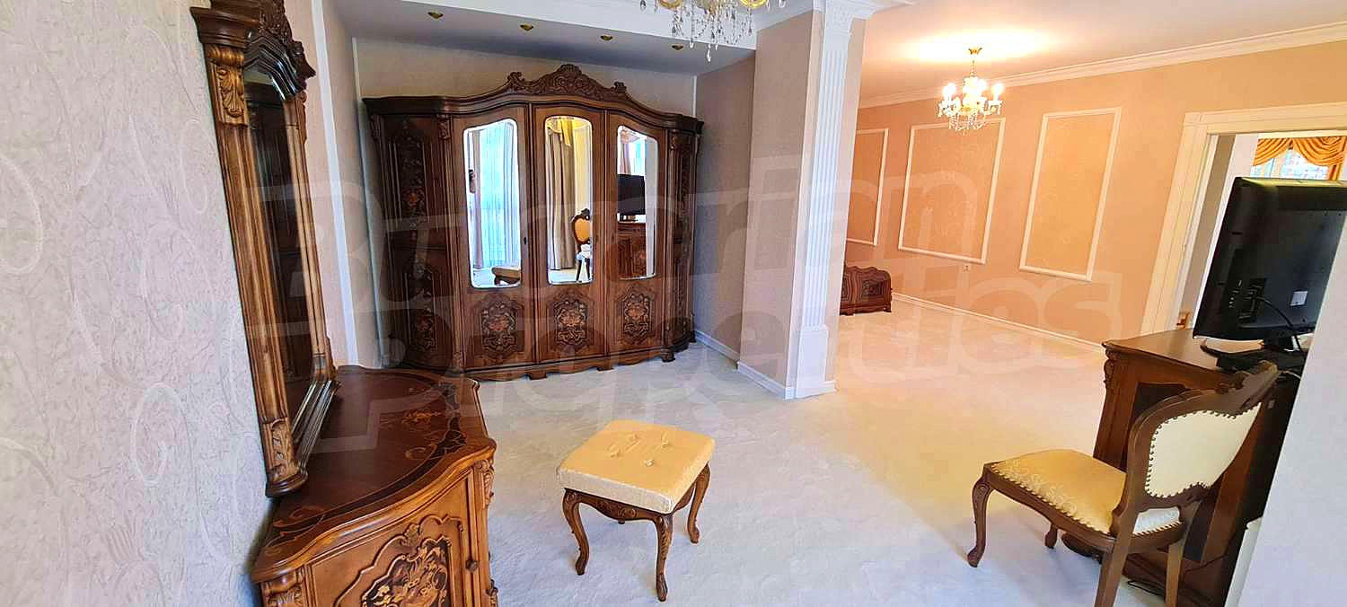 Gallery Picture 21
