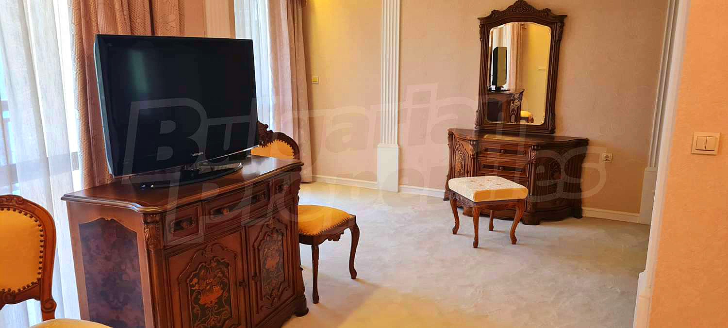 Gallery Picture 22