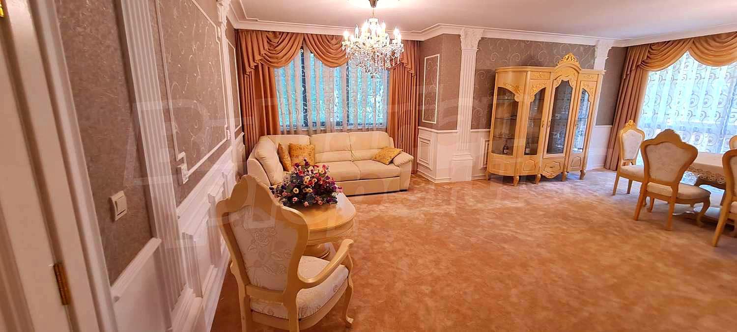 Gallery Picture 6