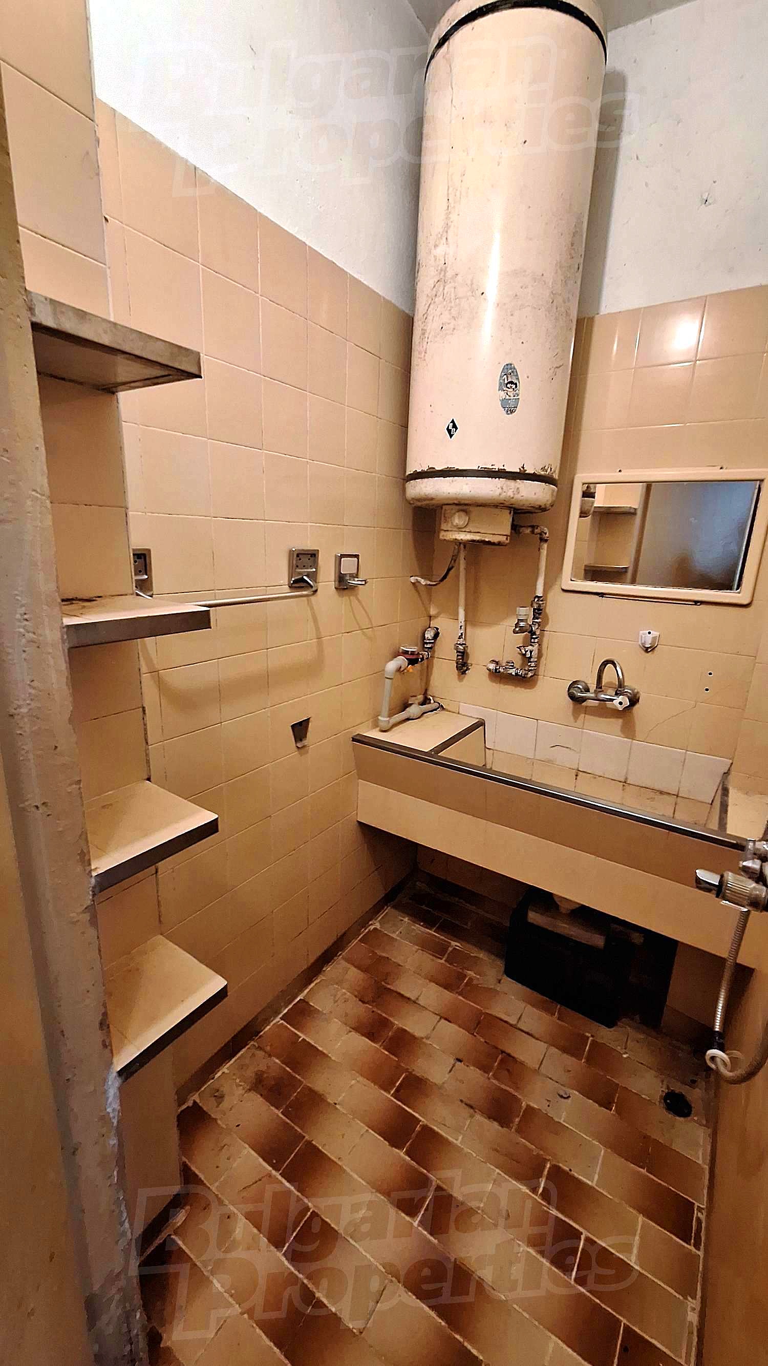 Gallery Picture 10
