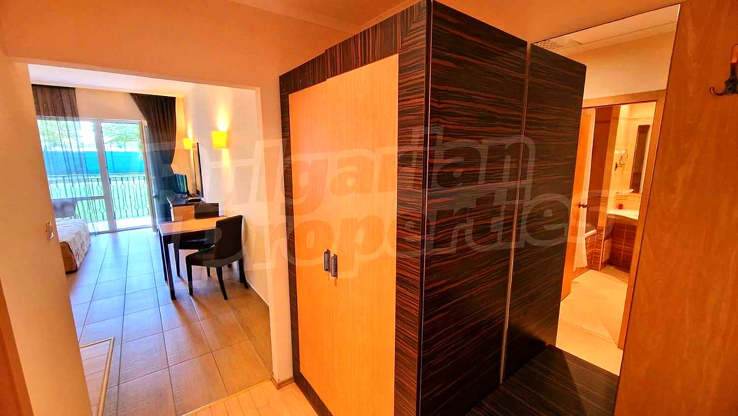 Gallery Picture 11