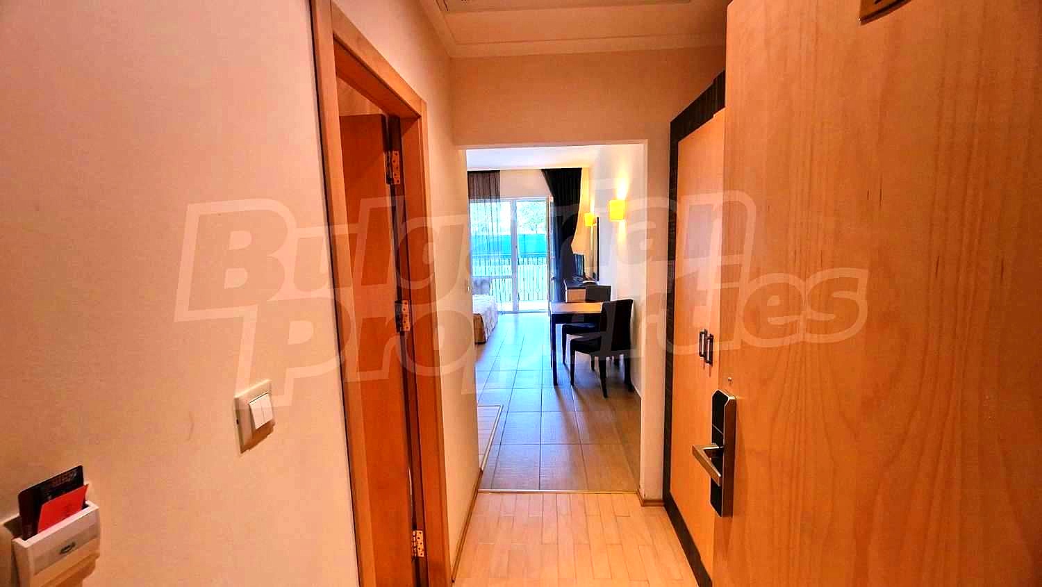 Gallery Picture 15