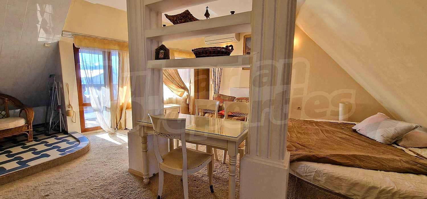 Gallery Picture 8