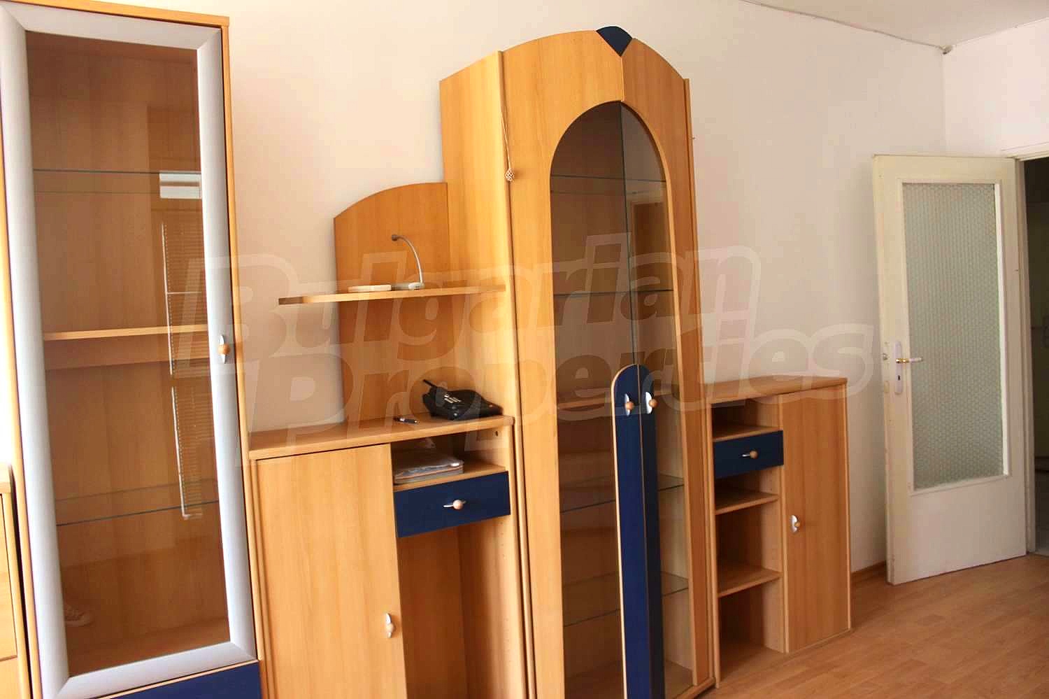 Gallery Picture 10