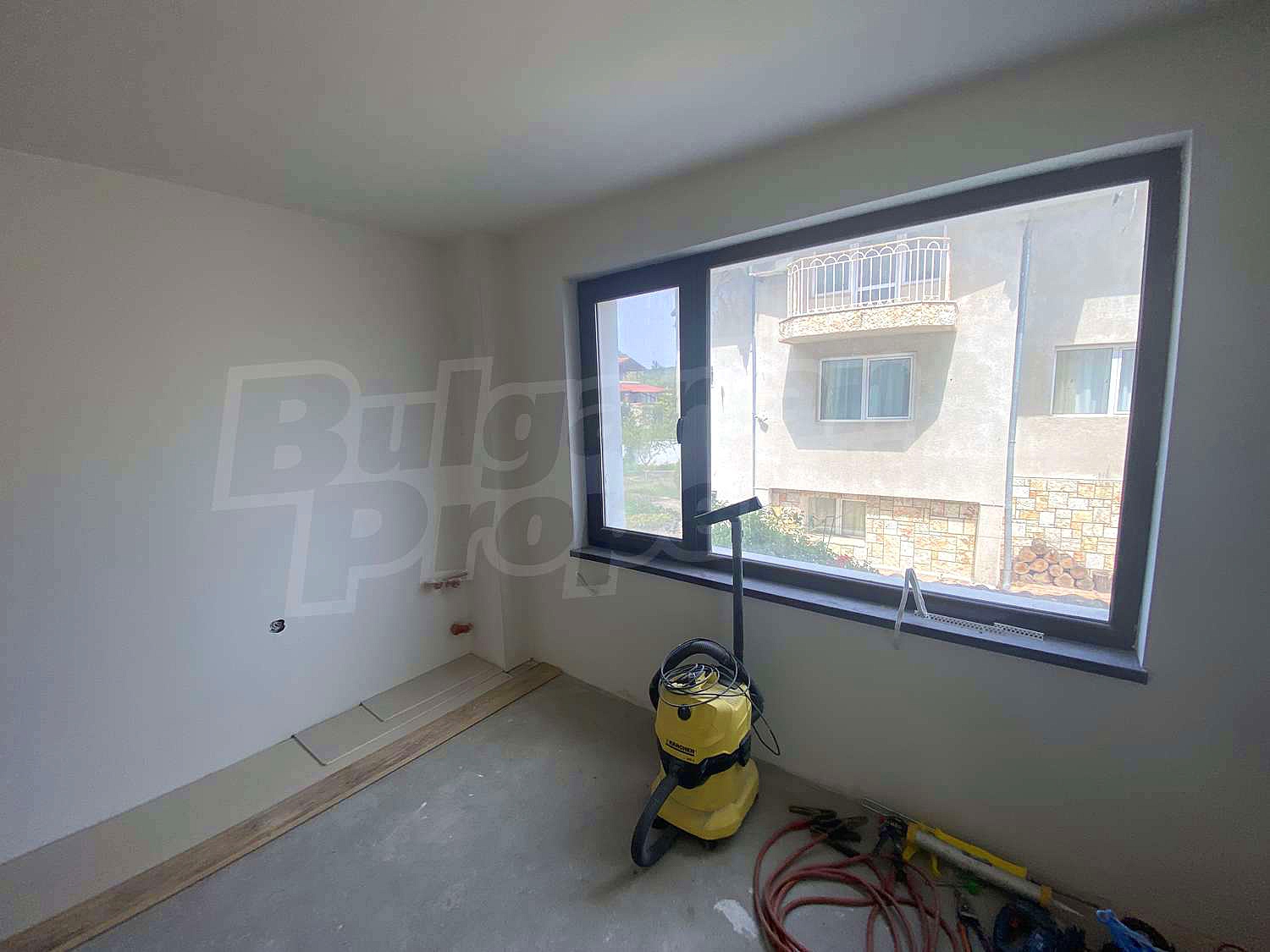 Gallery Picture 14