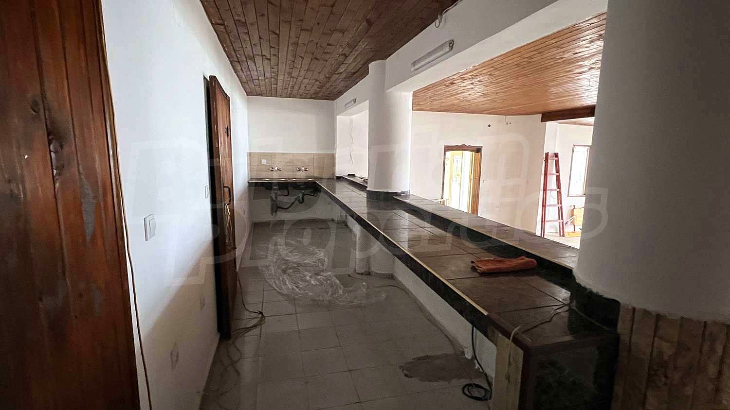 Gallery Picture 15