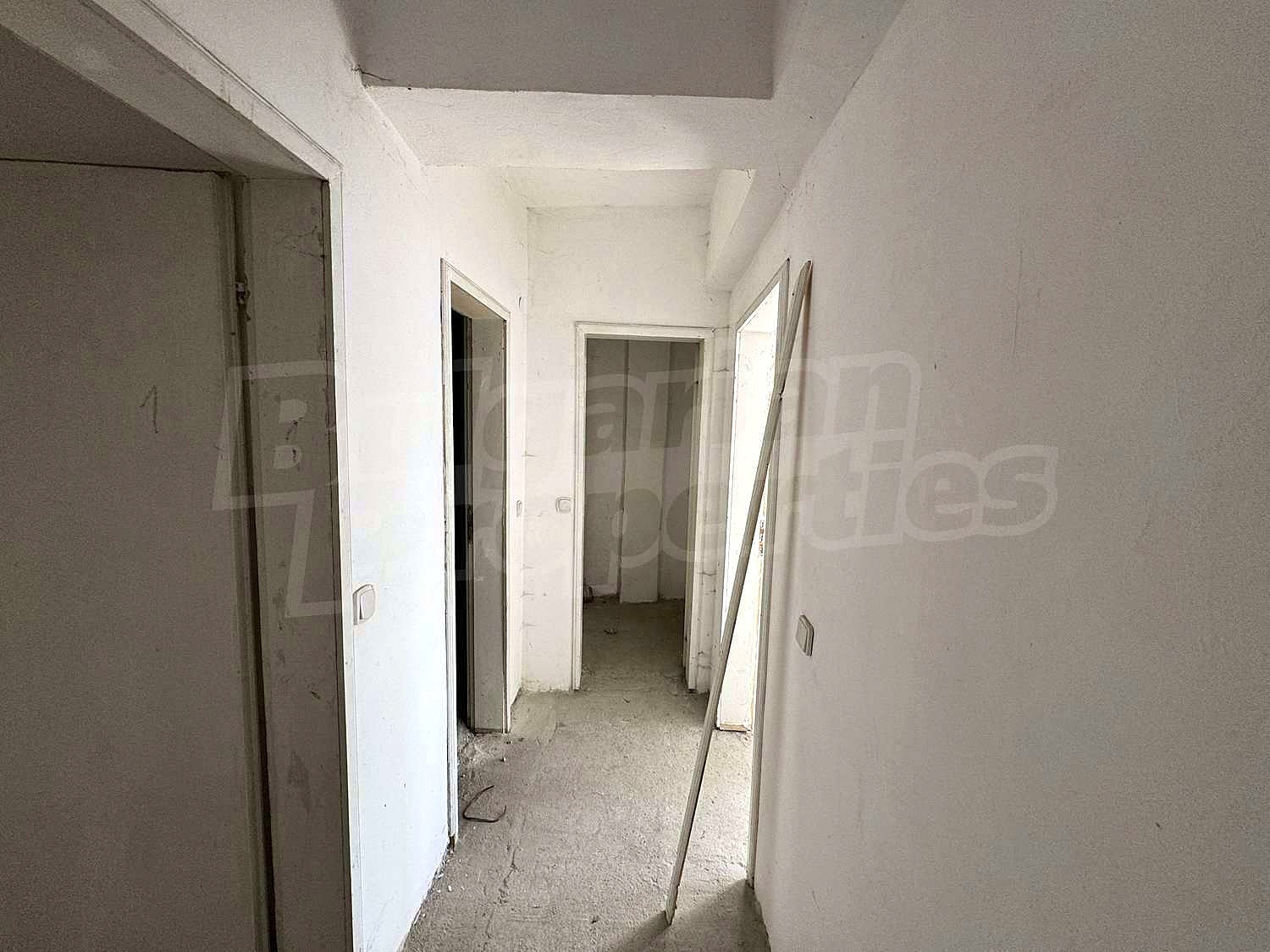Gallery Picture 32