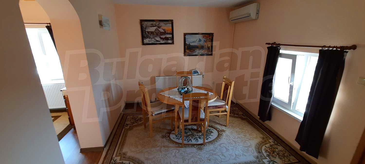 Gallery Picture 15