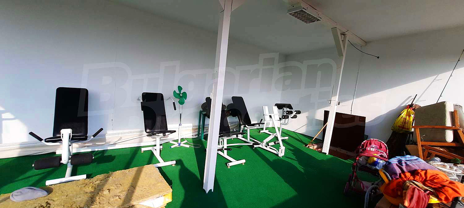 Gallery Picture 27