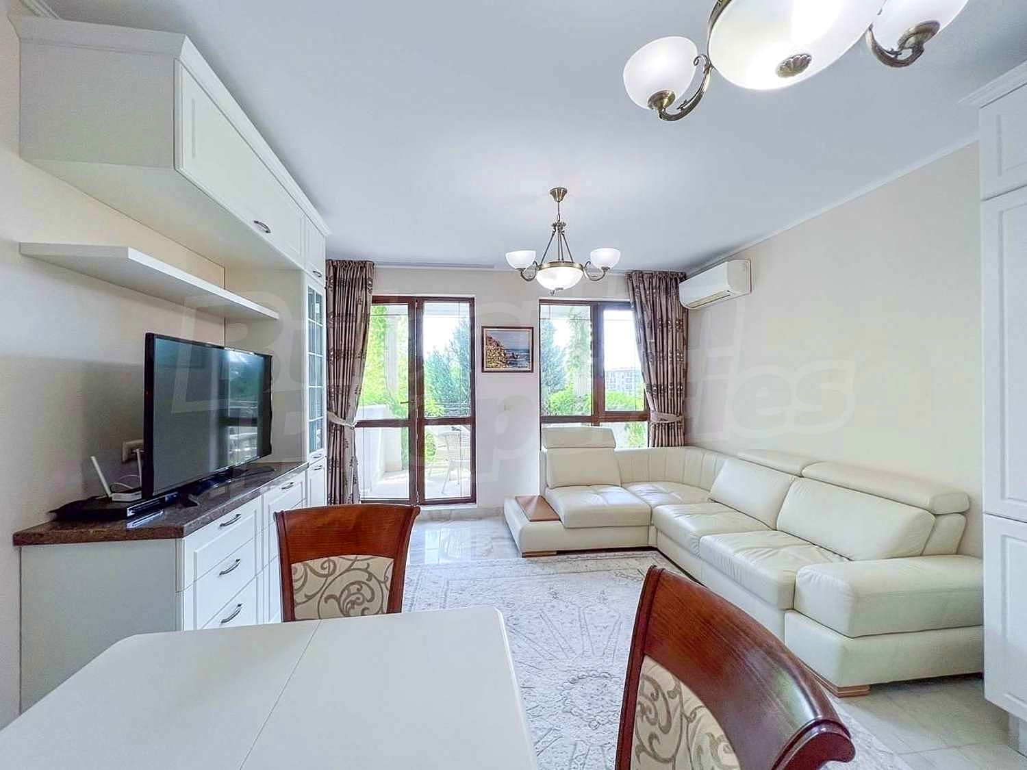 Gallery Picture 16