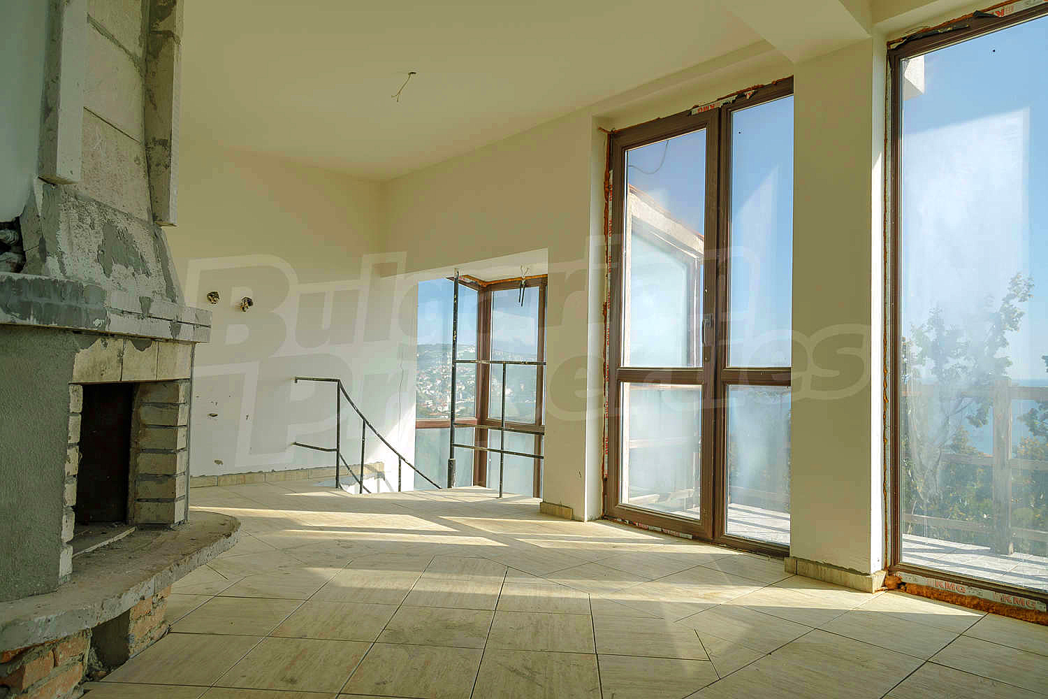 Gallery Picture 10