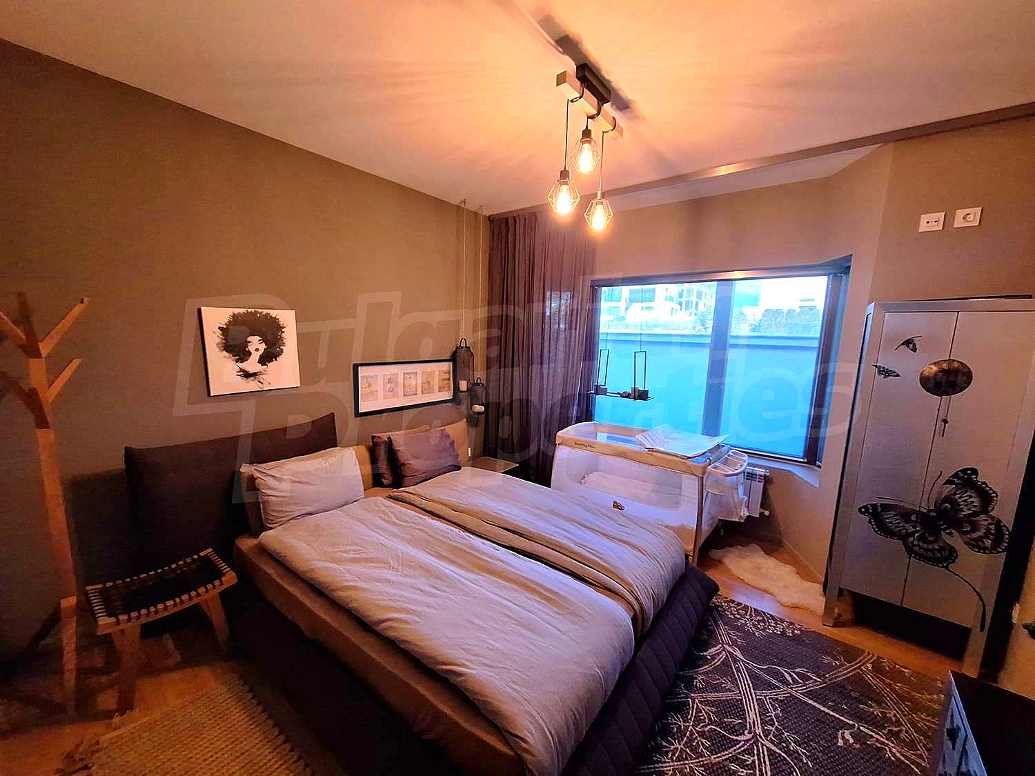 Gallery Picture 16