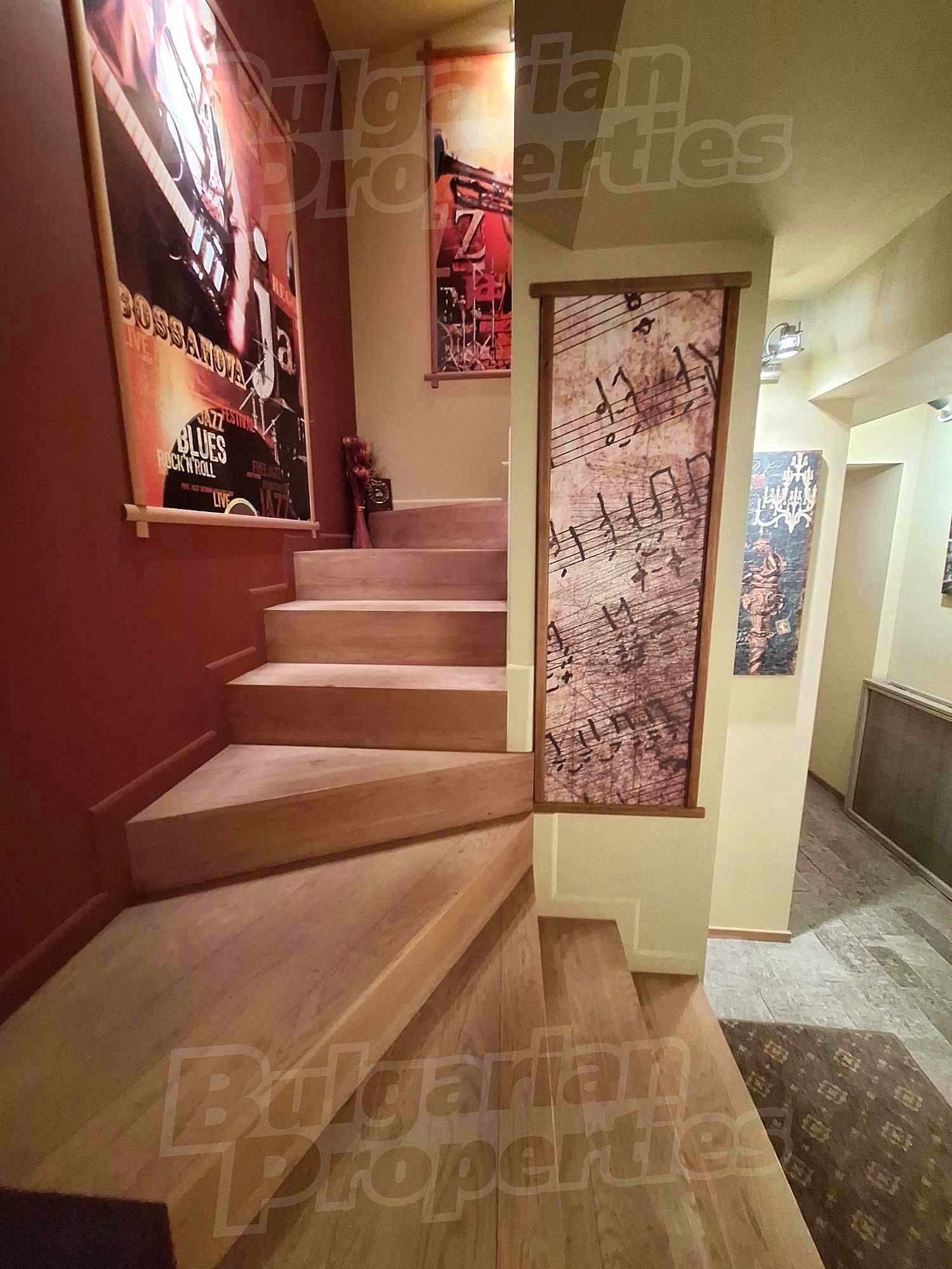 Gallery Picture 21