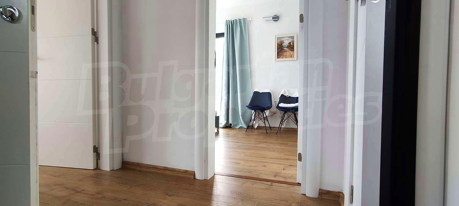 Gallery Picture 9
