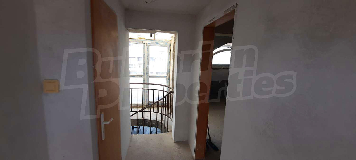 Gallery Picture 8