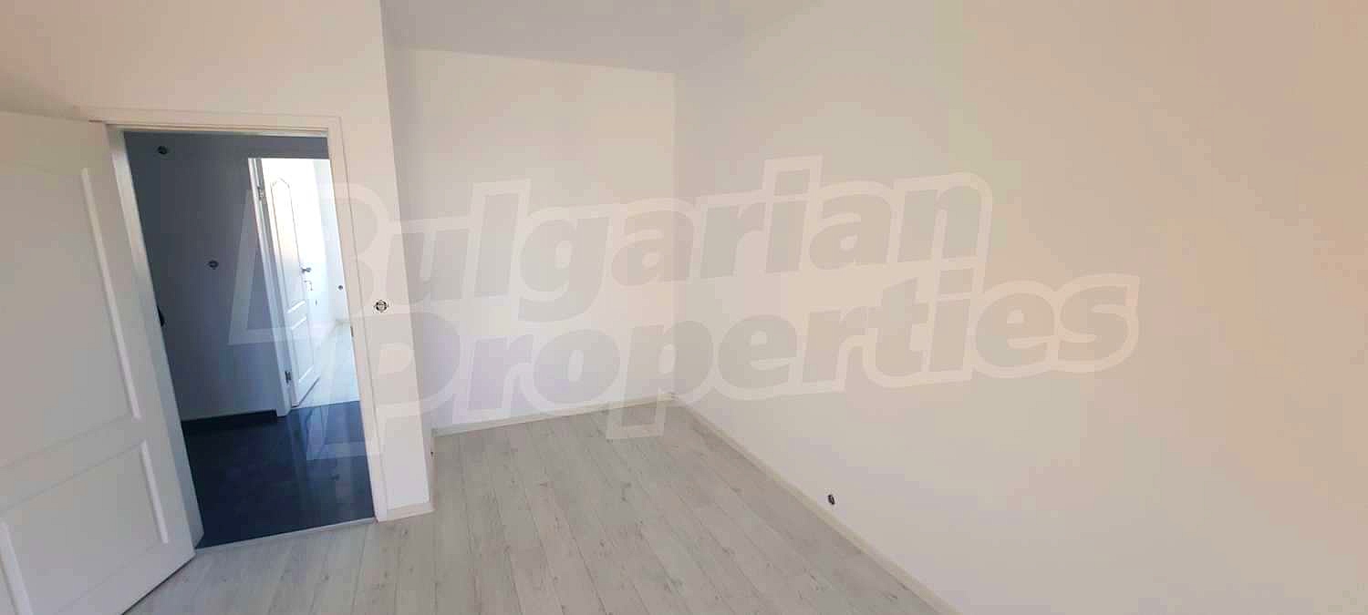 Gallery Picture 8