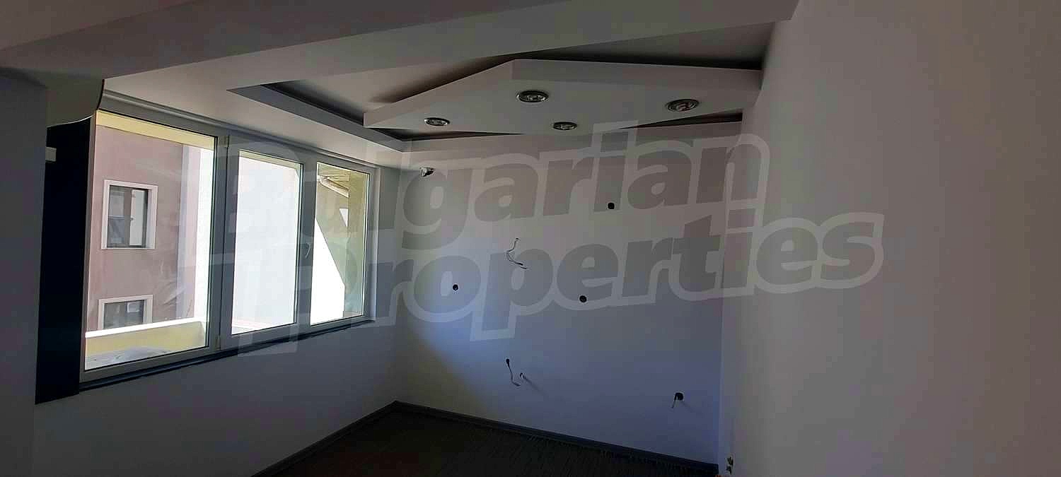 Gallery Picture 10