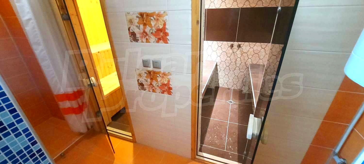 Gallery Picture 16