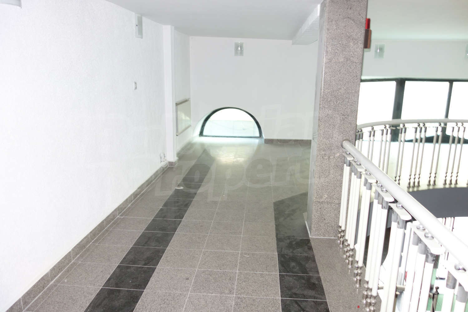 Gallery Picture 14