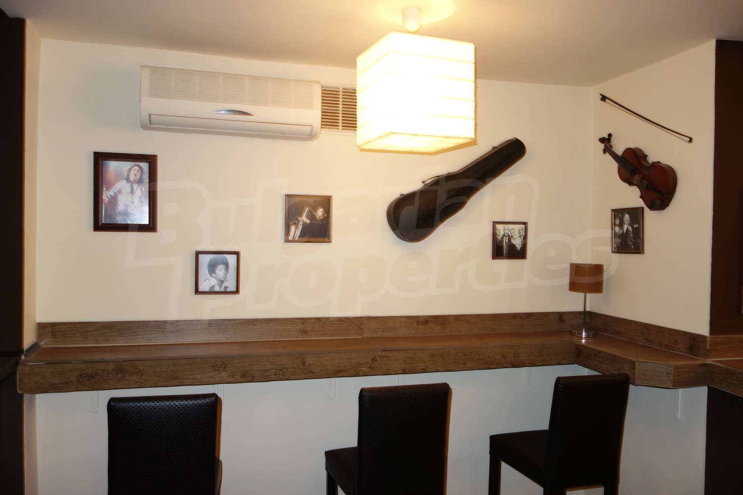 Gallery Picture 23