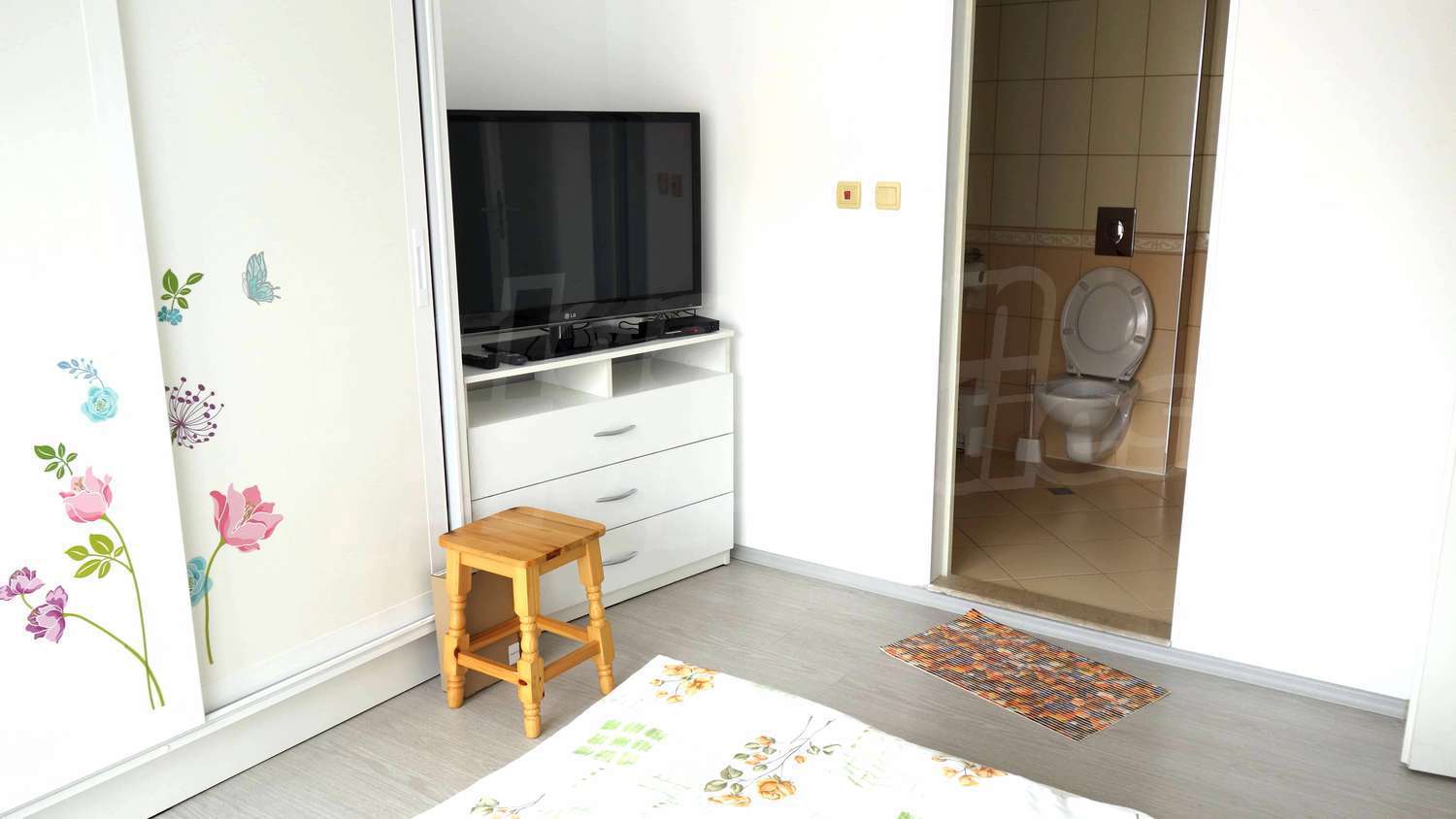 Gallery Picture 25
