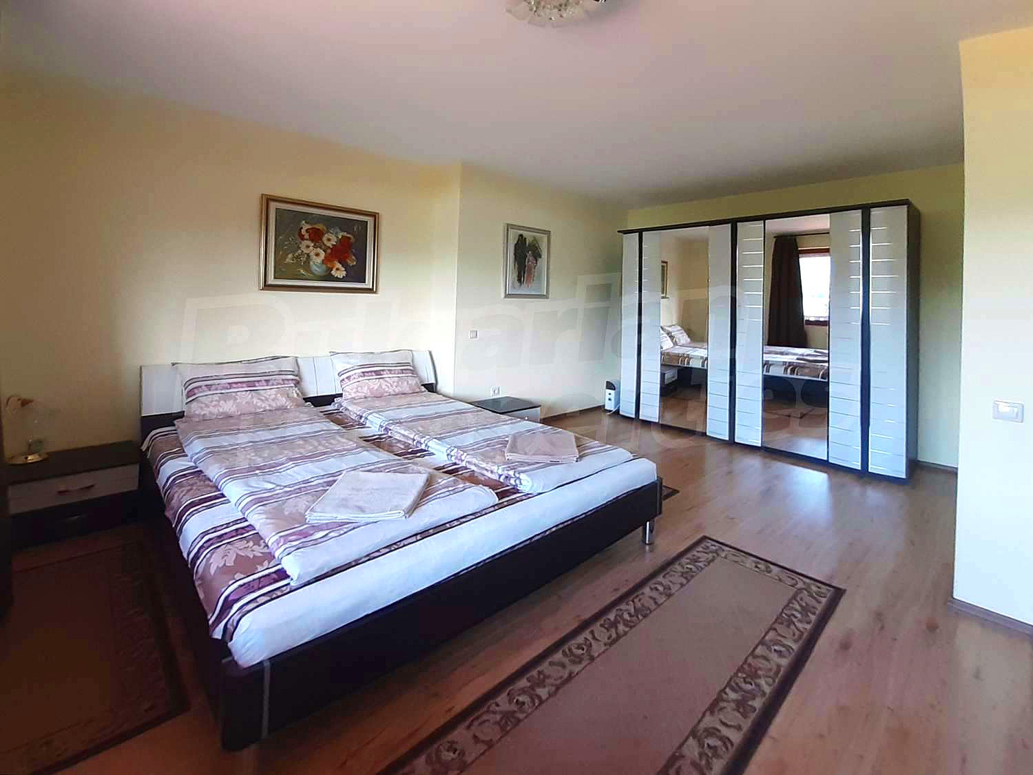 Gallery Picture 18
