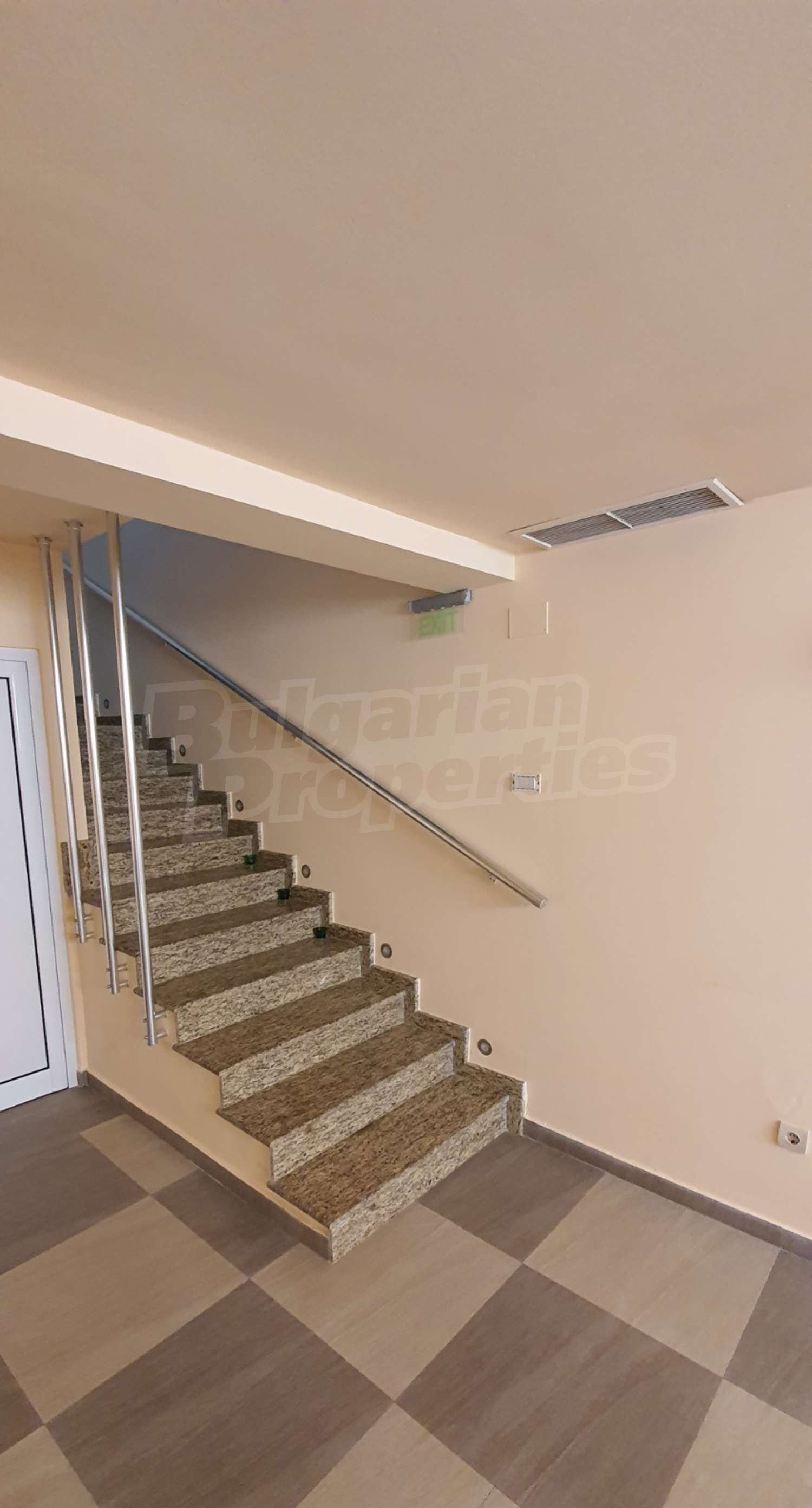 Gallery Picture 15