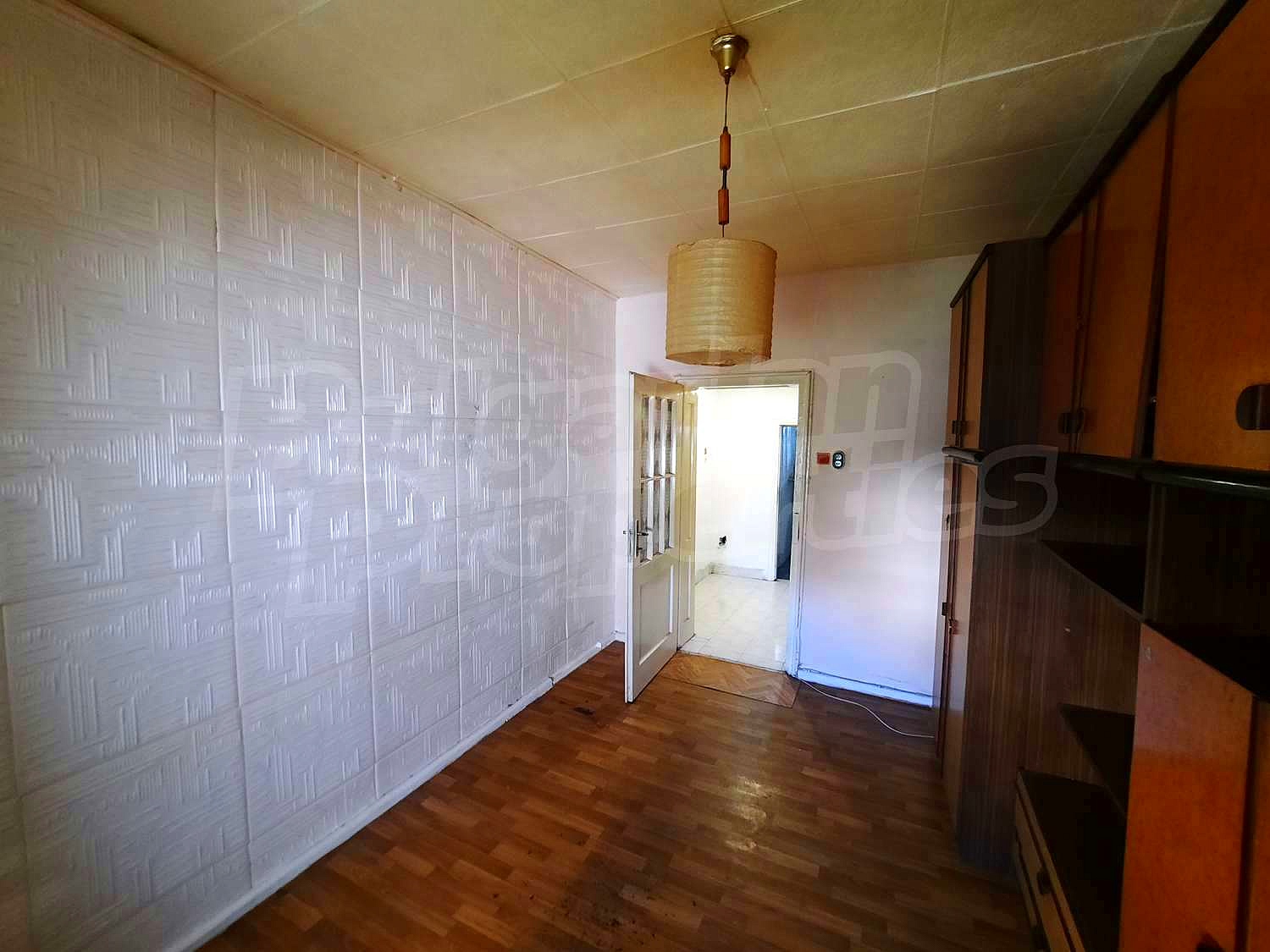 Gallery Picture 6